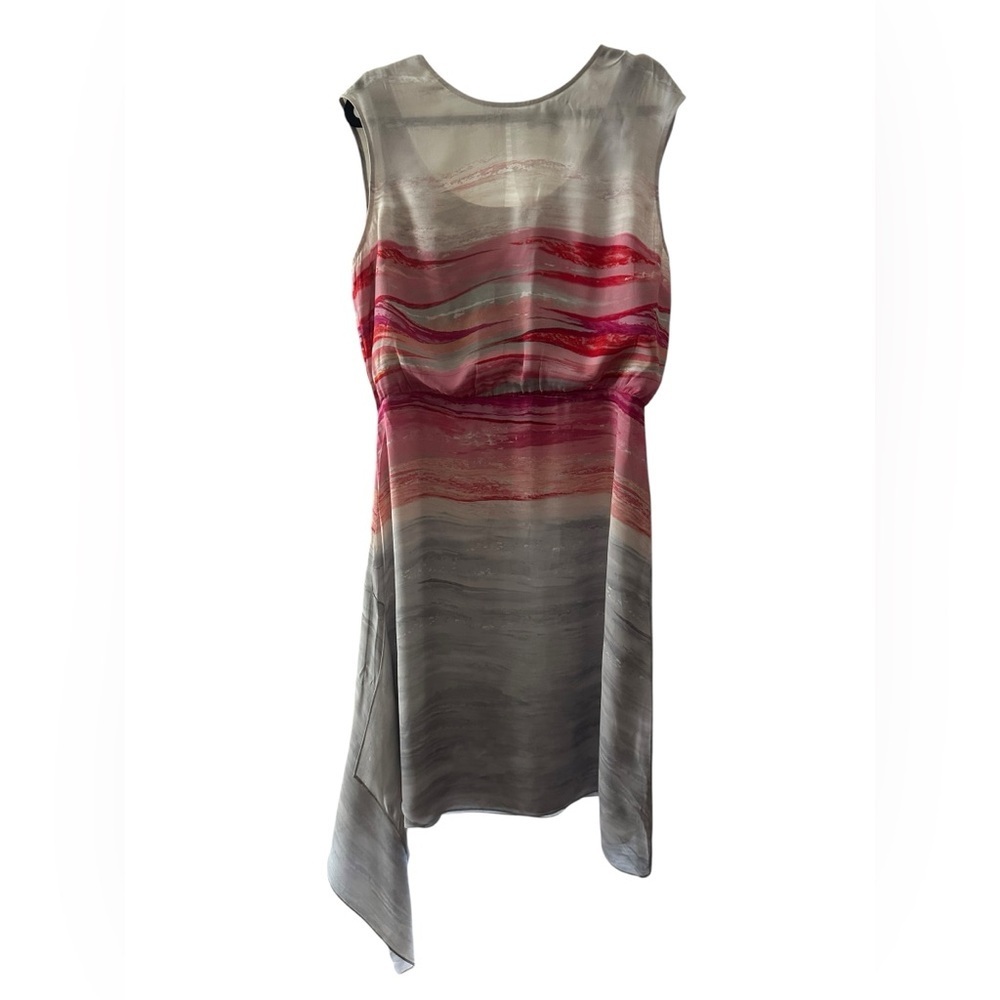 St. John 100% silk Gray Dress with Pink and Red Wave Print dress size 12
